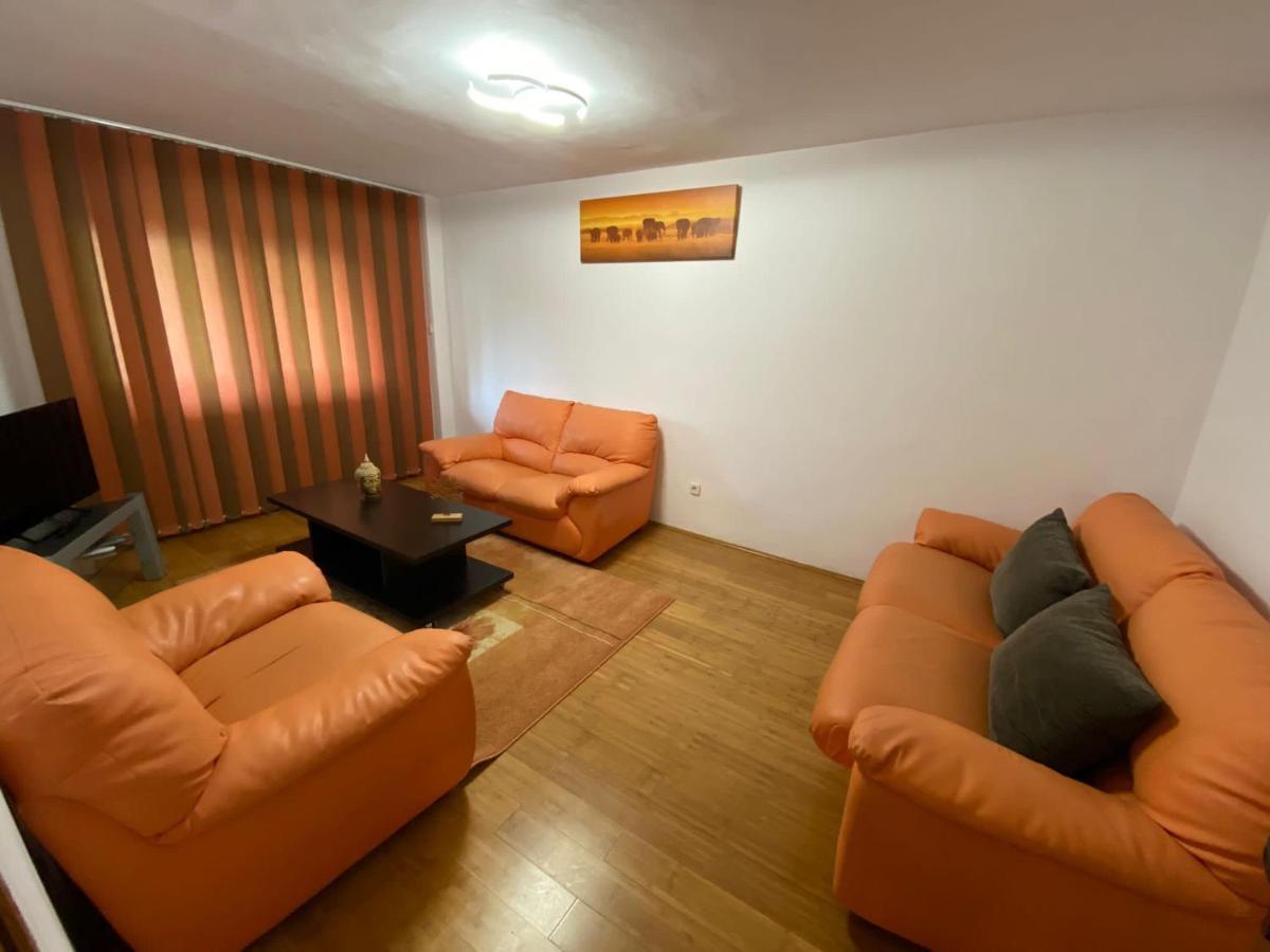 Jad - Familiy 4 Rooms Apartment - Near Forest And Historic Center - Racadau Брашов Экстерьер фото